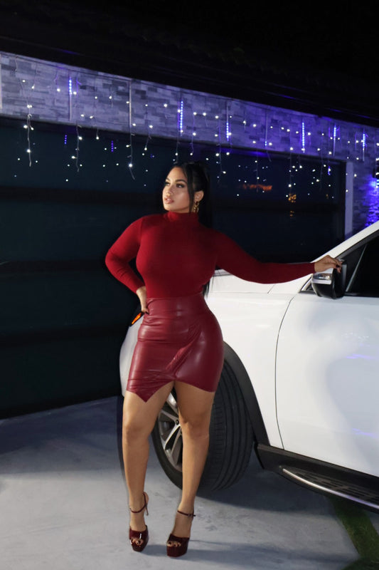 Burgundy leather stretch skirt